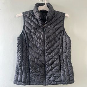 32 degree heat light weight puffer vest size medium